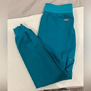 Teal figs scrub set joggers and one pocket scrub top small and xs